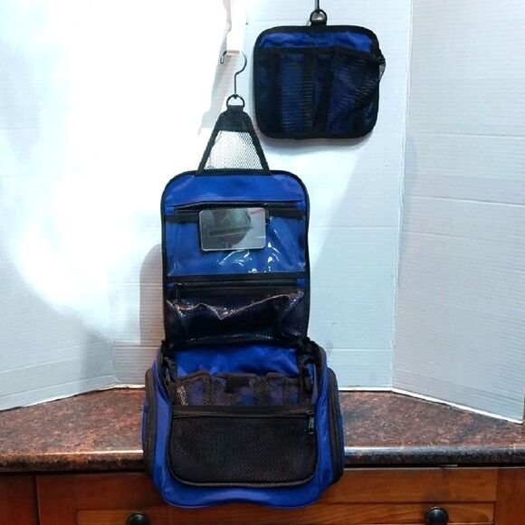 UNISEX L.L. Bean 2 Piece  Blue Travel Toiletry Bag with Hanging Hook...New witho - Picture 1 of 10